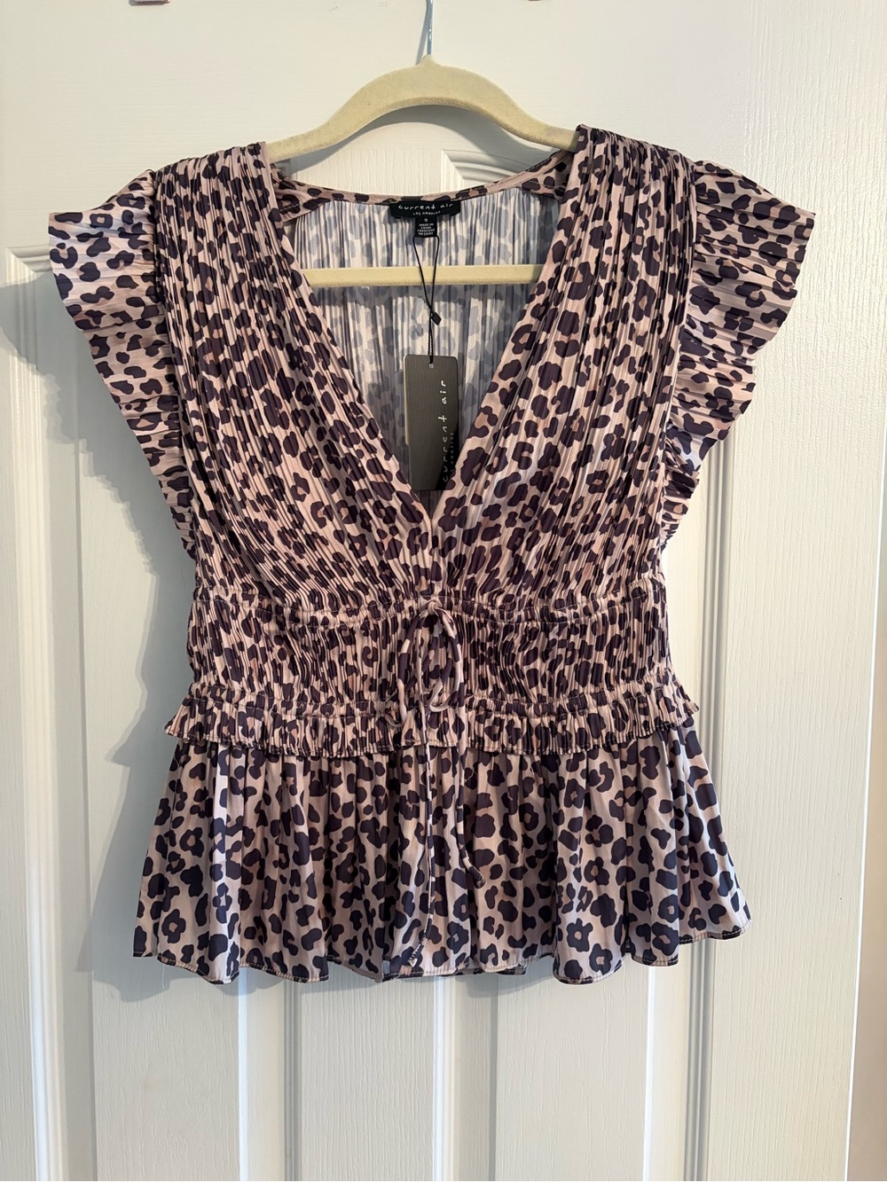 Current Air Leopard Print Ruffle V‑Neck Blouse